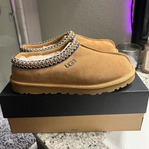 UGG Tasman Chestnut Slipper (Men’s US Size 8 / Women’s Size 9.5-10)